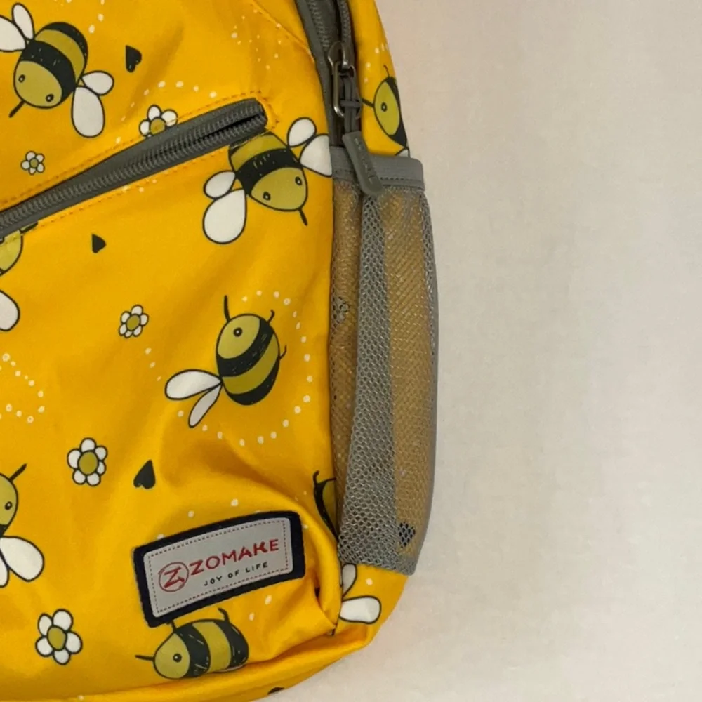 NWOT Yellow Bee Print Sling Backpack - Picture 4 of 7
